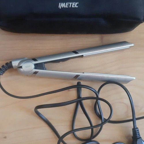 Bellissima Imetec Mini hair straightener like new with travel case