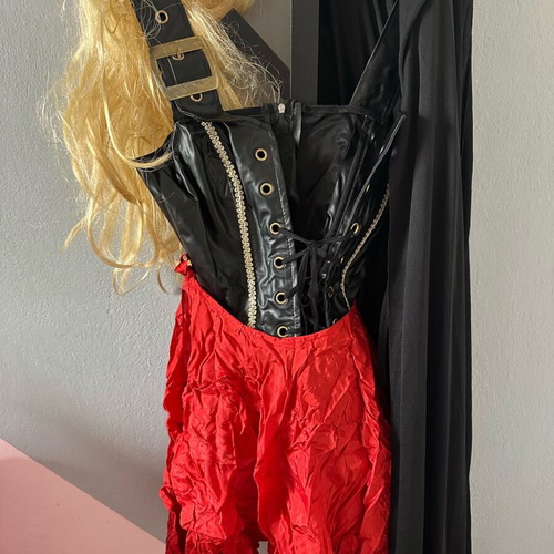 Carnival costume size M like new