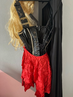 Carnival costume size M like new