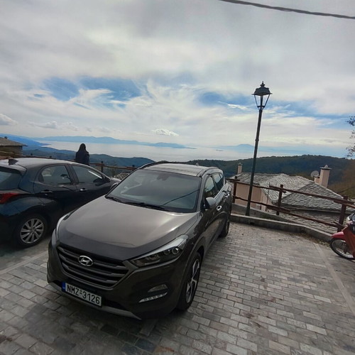 Hyundai Tucson 2017 μεταχειρισμένο SUV με πανοραμική οροφή και χειροκίνητο