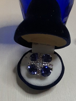 Ring new with purple crystals and zircon, adjustable