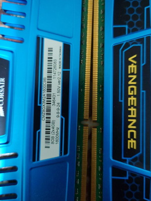 Corsair DDR3 8GB (4+4) Vengeance RAM like new