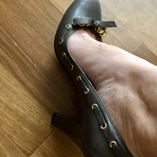 Feng Shoe gray leather pumps used, size 39