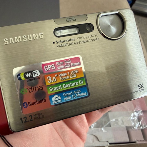 Samsung ST1000 camera like new