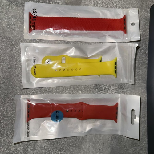 Apple Watch SE Gen1 Nike edition used with 4 straps