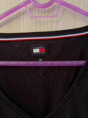 Tommy Hilfiger women's black blouse in excellent condition, XXL