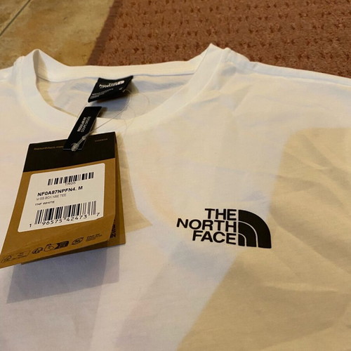 The North Face t-shirt new, size M, black and white