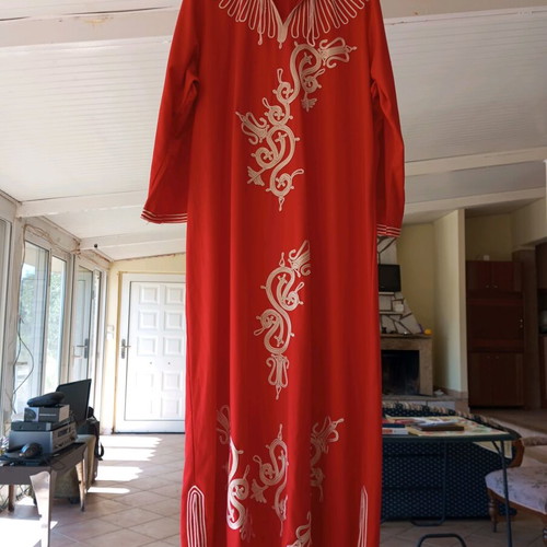 Caftan red satin silk handmade with ecru cords and hood XL from Morocco new