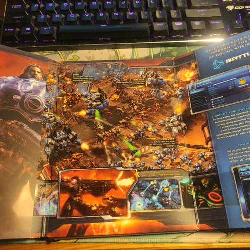 StarCraft II used PC strategy game with manual and booklet case