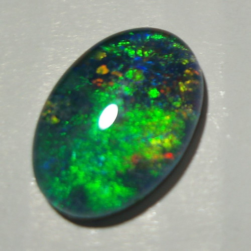 Australlian Opal Doublet 3.340 ct new, size 14x10 mm