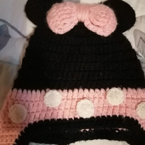 Handmade knitted Mini Mouse hat new for age 2 and up