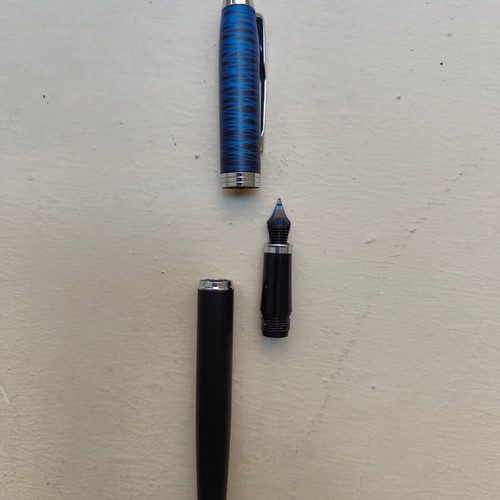 Parker IM Core Blue Origin fountain pen like new