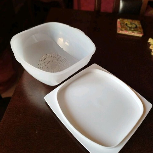 Tupperware Smart Medium Cheese Keeper new