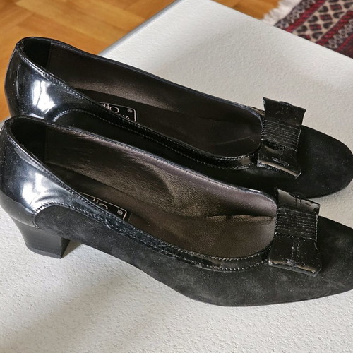Studio women's leather shoes size 39 in excellent condition, black