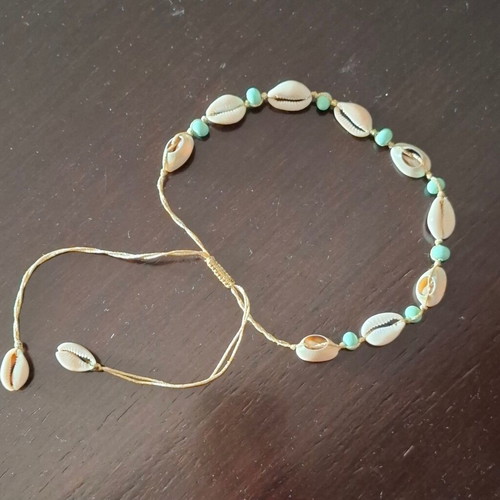 Handmade necklace with shells new