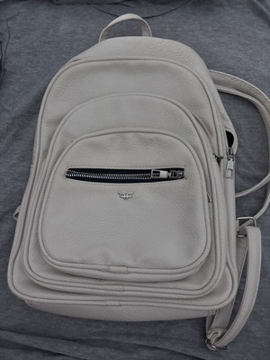 Backpack beige with 3 compartments and zipper used