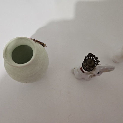 Ceramic vase and elephant lamp like new, set of two