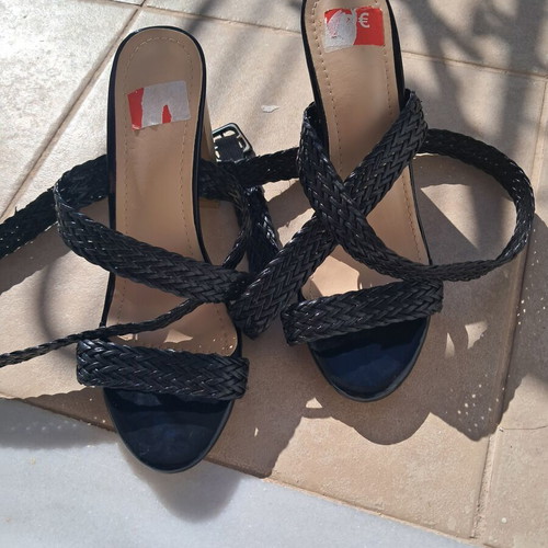 Fullah Sugah black sandals size 38 like new with thick heel