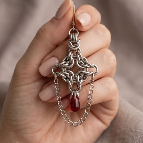 Byzantine Diamond Chain Earrings new, steel with red bead