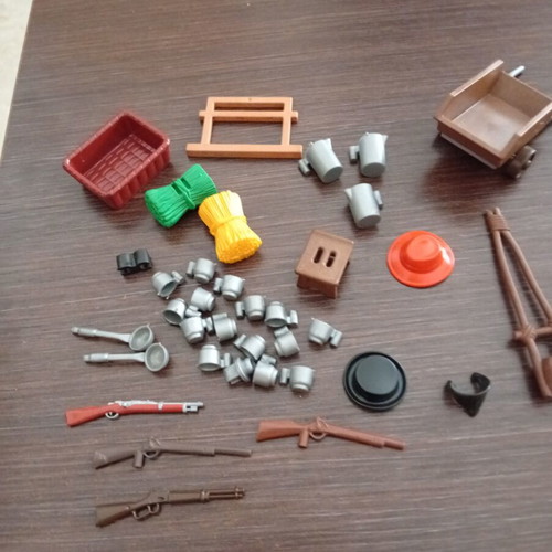 Playmobil western accessories set