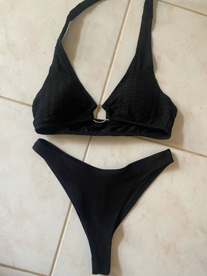 Black swimsuit medium like new