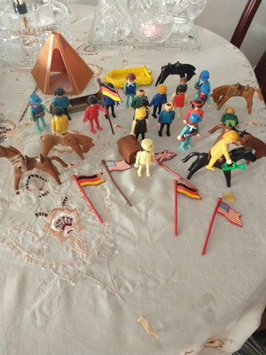 Playmobil και αυτοκινητάκια μεταχειρισμένα