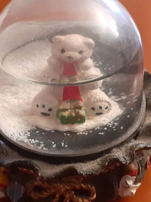 Glass globe with teddy bear like new