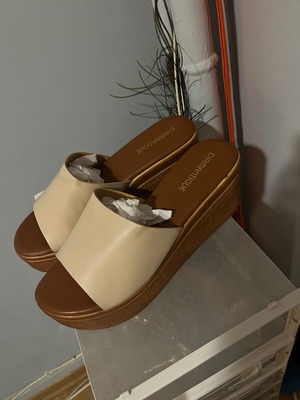 Diamantique beige platform sandals size 39
