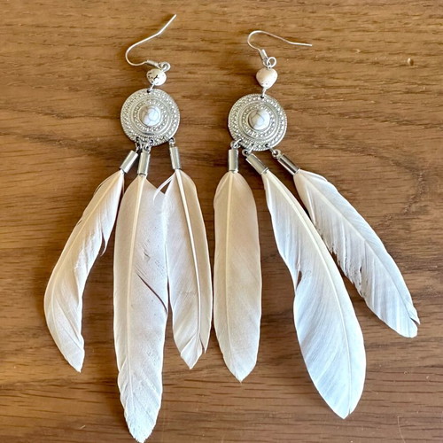 Boho earrings with feathers and stones like new