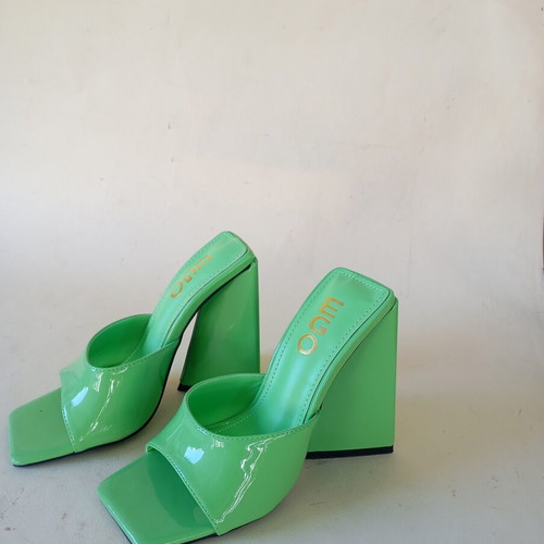 Mules green, new, size 36, patent leather