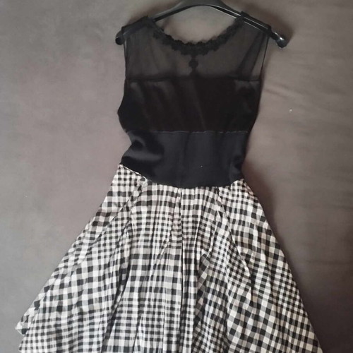 Women's dress white black size S used