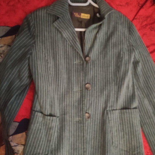 Atrativo jacket used with stripes