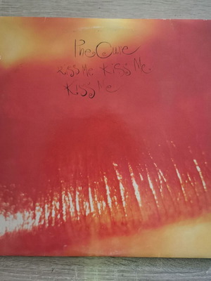 The Cure Kiss Me, Kiss Me, Kiss Me 2LP used, rock