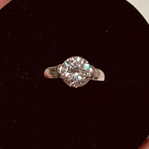 Silver solitaire ring with 1ct CZ, adjustable