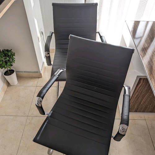 Black office visitor chairs used, set of 2