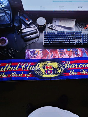 Official Barcelona 2006 scarf like new, authentic