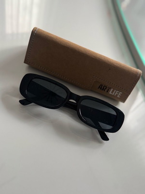 Sunglasses like new, black