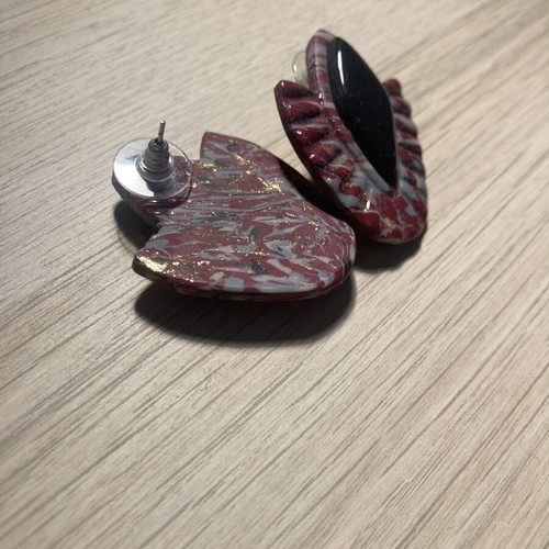 Retro Geometric Stud Earrings with Marble Design and Gold Details new