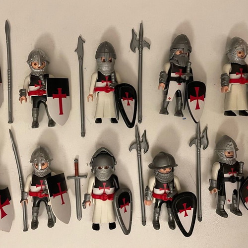 Playmobil 11 Crusaders like new, custom figures