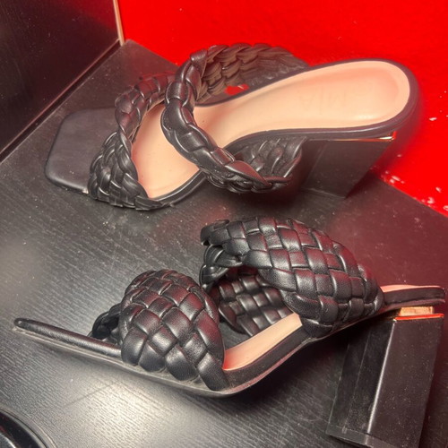 Black mules size 39, 10cm heel, like new