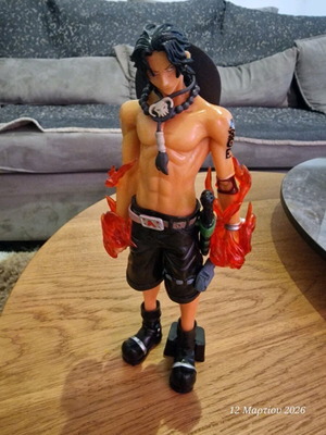 Ace figure like new