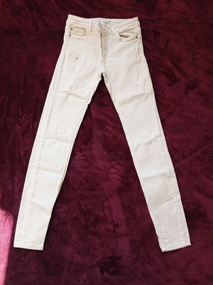 Zara ελαστικό skinny παντελόνι σε κρεμ, Νο 38