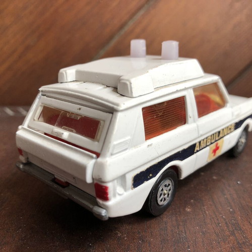 Corgi Toys Vigilant Range Rover Ambulance used, Whizzwheels series 1970s