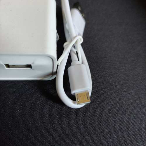 US Charger with Micro USB Cable new, model BQ-020