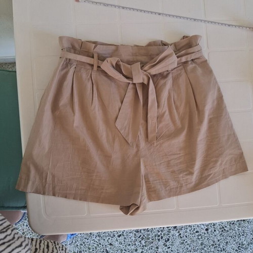 Zara high-waist beige shorts like new, medium/large