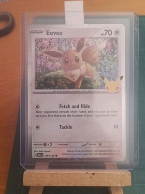 Pokémon κάρτα Eevee 116/128 με 70 HP