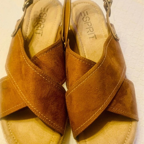 Esprit sandals size 41, camel leather