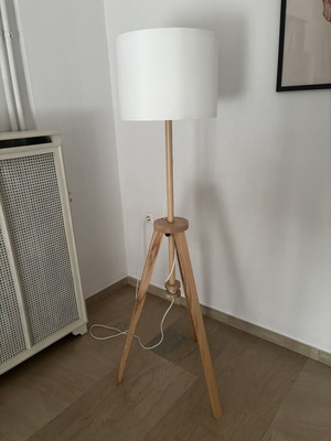 Φωτιστικό δαπέδου IKEA Lauters σαν καινούργιο