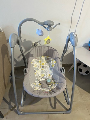 Ριλαξ κουνια Motherbaby σαν καινούργιο με μουσική και πλενόμενο ύφασμα
