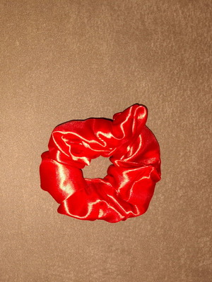 Scrunchie satin red new